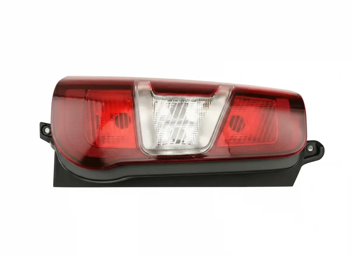 Фонарь задний FAST FT86215