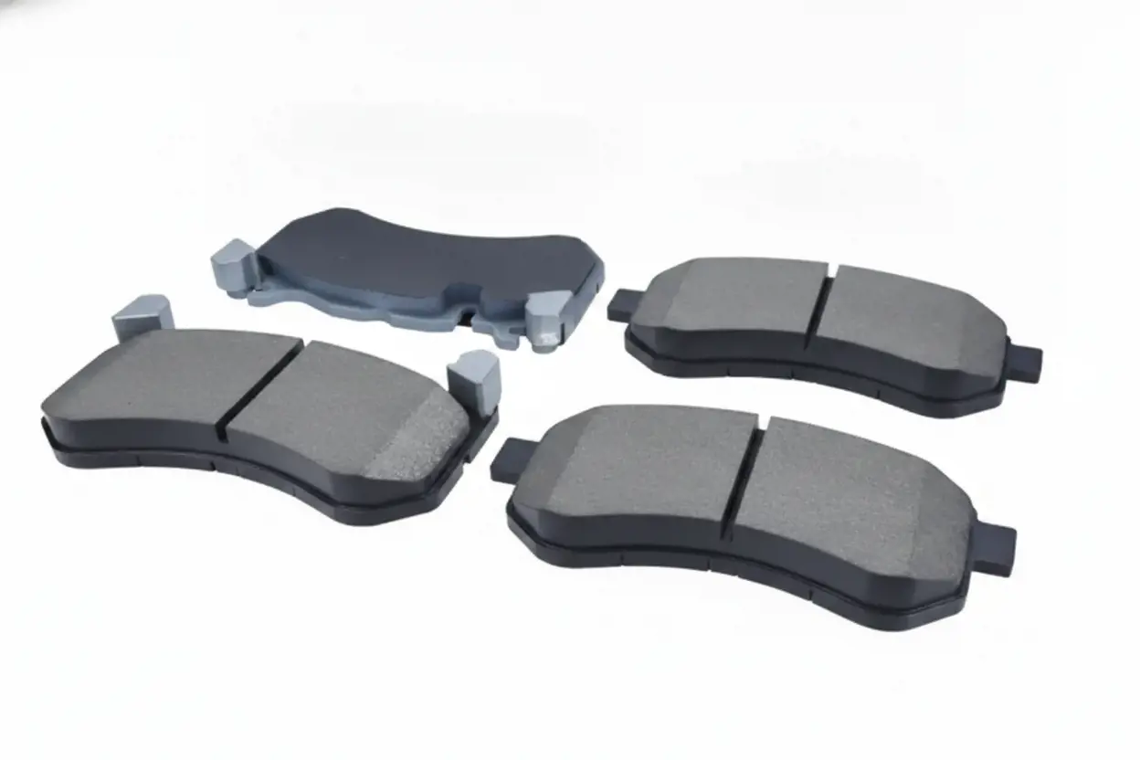Комплект тормозных колодок, дисковые тормоза QUARO QP0990