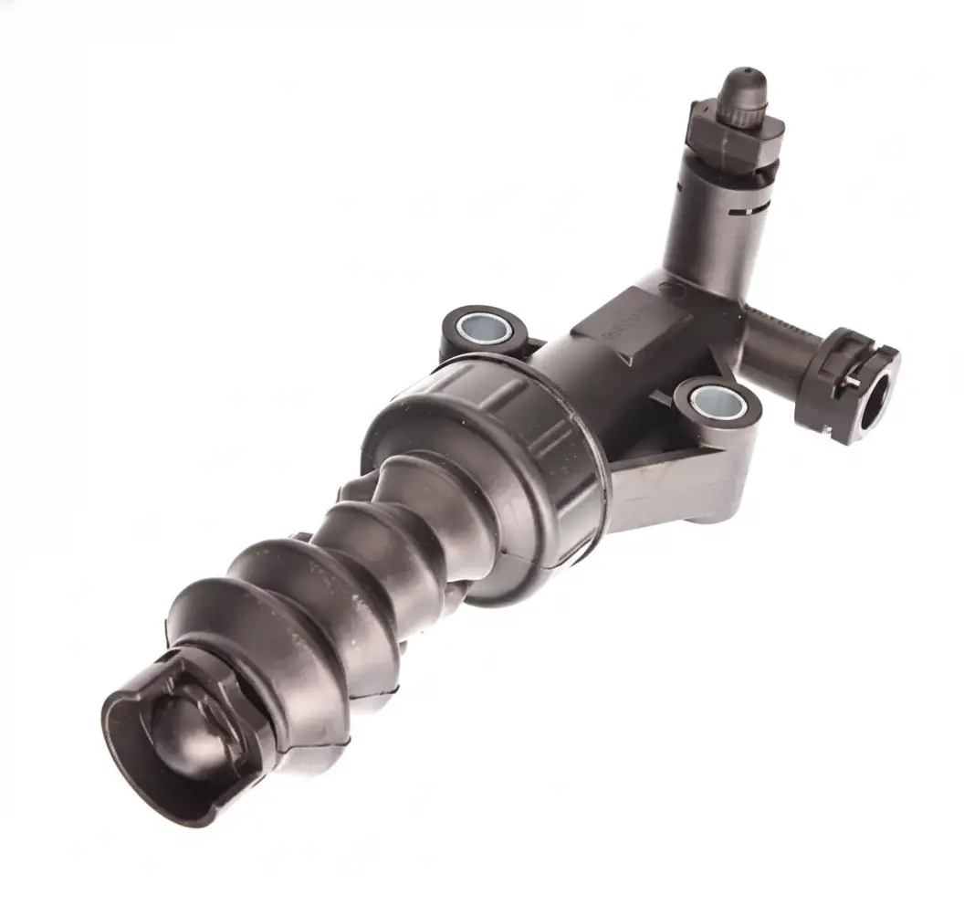 Цилиндр сцепления рабочий MAXGEAR 46-0165
