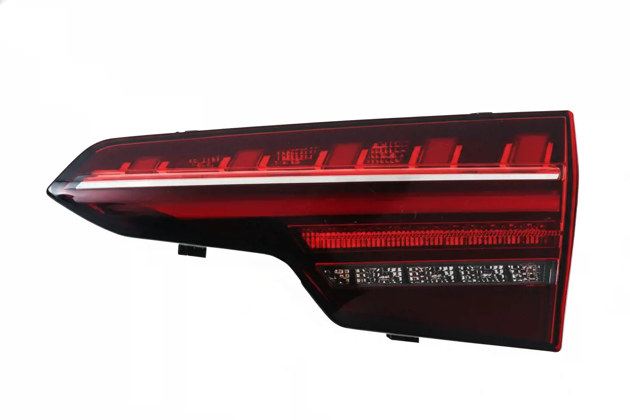 Фонарь задний MAGNETI MARELLI 714081840203