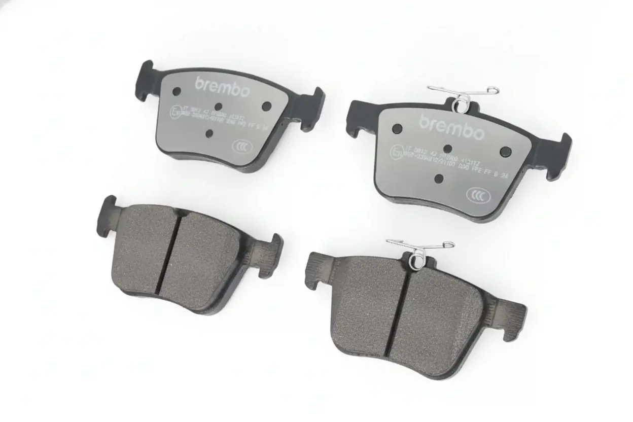 Комплект тормозных накладок высокой эффективности BREMBO 07.B315.42