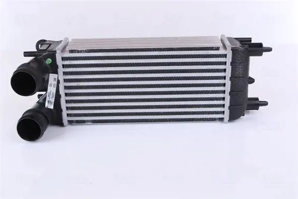 Радиатор интеркулера NISSENS 96437