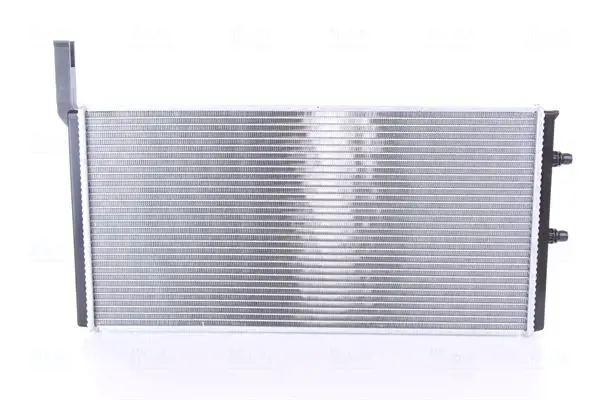 Радиатор интеркулера NISSENS 60835