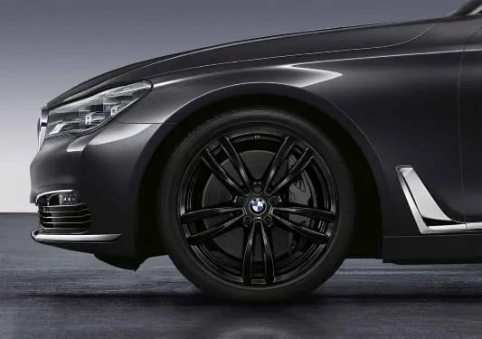 Легкосплавный диск Double Spoke 647M jet black 8,5J ET25 6er GT 7er BMW 36108093917