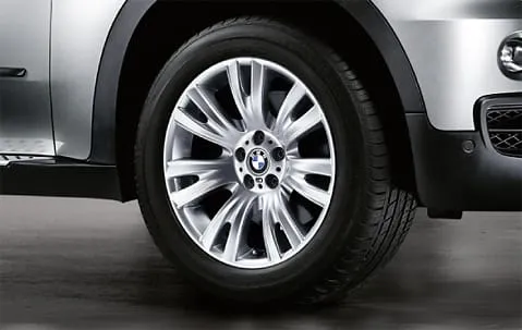 Легкосплавный диск M V-Spoke 223 серебристый 9J ET37 X5 передняя ось BMW 36118037347