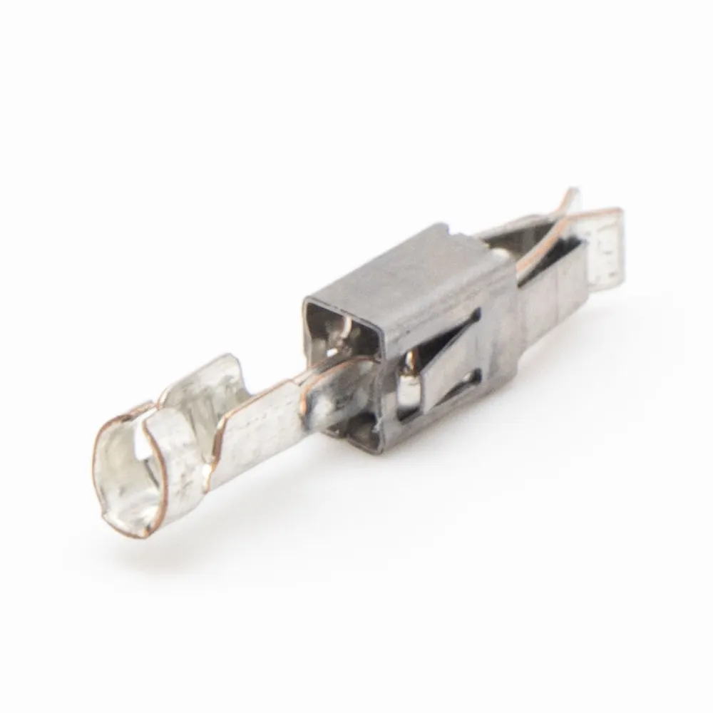 Контактное гнездо Mercedes-Benz A0029829026