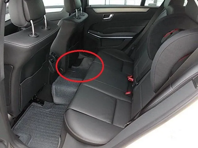 Покрытие Mercedes-Benz A2126840402